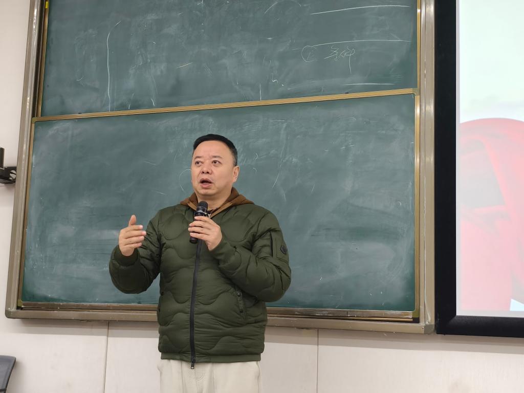 《企业导师进校园，共话创业就业路》