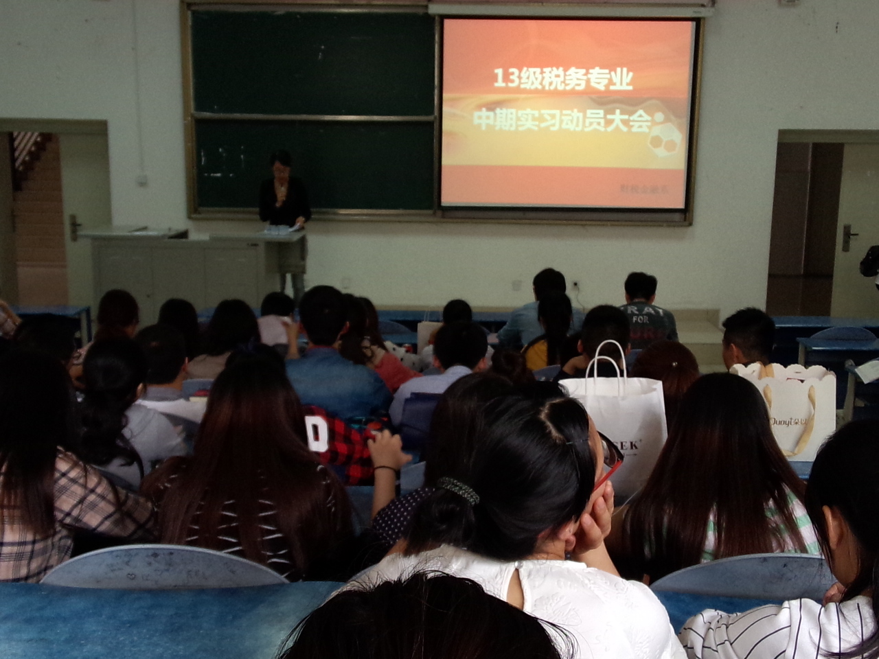 P50403-130143.jpg